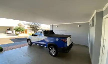 Casa em condomínio fechado com 3 quartos à venda na Avenida Professora Maria de Cresci Leopoldino, 755, Condomínio Residencial Quebec, São Carlos