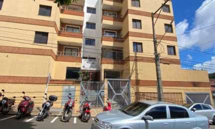 Apartamento com 2 dormitório no centro em São Carlos