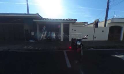 Casa com 3 quartos para alugar na Rua Dona Ana Prado, 585, Vila Prado, São Carlos