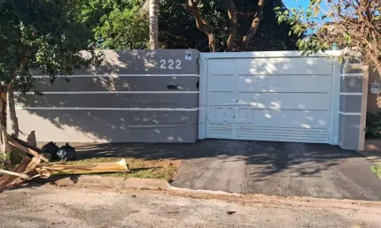 Casa com 3 quartos à venda na Rua Doutor Walter Medeiros Mauro, 222, Vila Harmonia, Araraquara