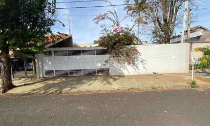 Casa com 2 quartos à venda na Avenida Francisco Mauro, 77, Jardim Botânico, Araraquara