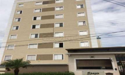 Apartamento duplex com 3 dormitórios sendo 1 suíte no Jardim Paraíso próximo ao Hospital Santa Casa em São Carlos