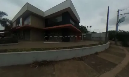 Comercial Sala / Salão com Condomínio em São Carlos