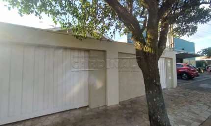 Casa com 3 quartos à venda na Avenida Estrada De Ferro, Ao Lado Do Varejão Passarinho, 635, Jardim Paulistano (Vila Xavier), Araraquara