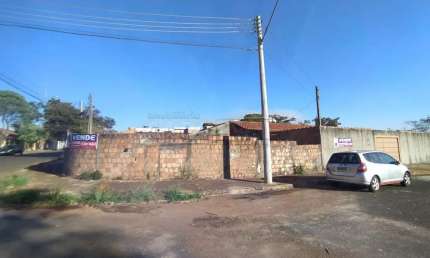 Casa com 1 quarto à venda na Avenida Arnaldo Ferraz De Mendonça, Casa Padrão + Terreno De Esquina, 16, Jardim Altos do Cecap I e II, Araraquara