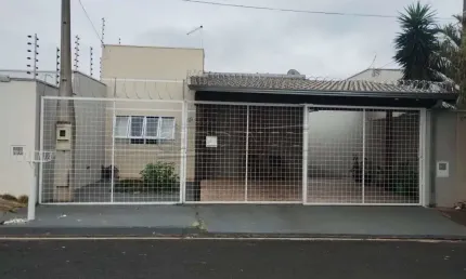 Casa com 3 quartos à venda na Avenida Candido Santos, 219, Jardim Indaiá, Araraquara