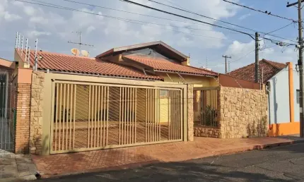 Casa com 3 quartos à venda na Avenida Mauá, 1193, Centro, Araraquara
