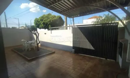 Casa com 3 quartos à venda na Rua Voluntários da Pátria, 2983, Centro, Araraquara