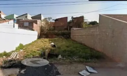 Terreno à venda na Rua João Blotta, Cidade Aracy, São Carlos