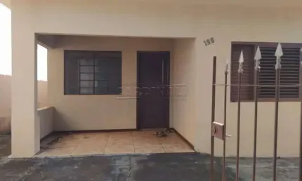 Casa com 03 dormitórios e  02 banheiros no melhado.