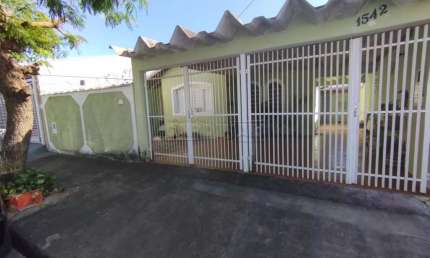 Casa com 3 quartos à venda na Rua Bispo Cézar Dacoso Filho, 1542, Vila Carmem, São Carlos