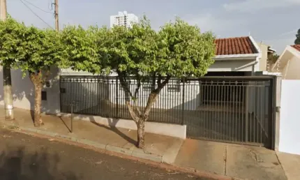 Casa com 3 quartos à venda na Avenida Professor José Clozel, 687, Jardim Morumbi, Araraquara
