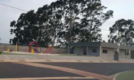 Terreno em condomínio fechado à venda na Avenida Francisco Falvo, 876, Residencial Samambaia, São Carlos