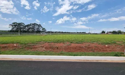 Terreno em condomínio fechado à venda na Avenida Francisco Falvo, 876, Residencial Samambaia, São Carlos