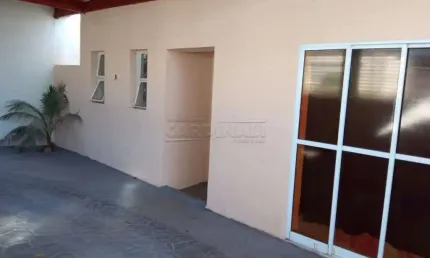 Casa com 3 quartos à venda na Rua Diógenes Muniz Barreto, 129, Centro, Araraquara