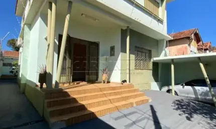 casa de três dois um dormitório na Vila Prado em São Carlos.