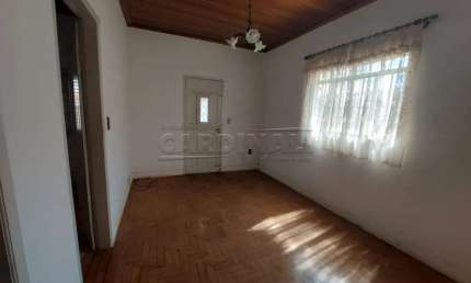 Casa com 2 quartos à venda na Avenida Bandeirantes, Quadra 67, 1367, Centro, Araraquara