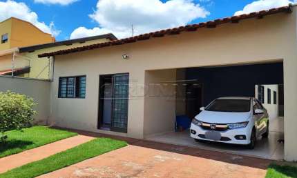 Casa com 3 quartos à venda na Avenida José Santiago Torres, 396, Jardim Botânico, Araraquara