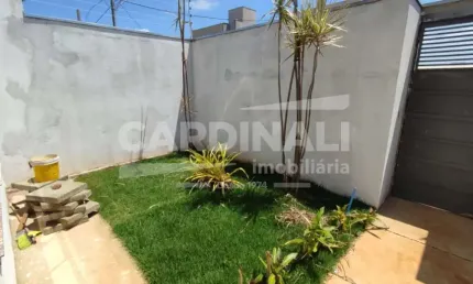 Casa nova em ótima localização no bairro Arcoville.