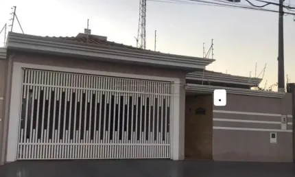 Casa com 3 quartos à venda na Rua Augusto Maria Patrizzi, 171, Residencial Itamarati, São Carlos