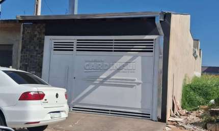 Casa com 2 quartos à venda na Avenida Raphael Lia Rolfsen, 52, Residencial Santa Luzia, Araraquara