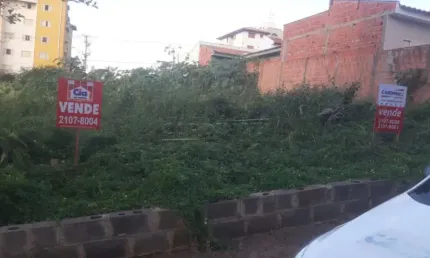 Terreno à venda na Rua Salesianos do Brasil, S/N, Jardim Gibertoni, São Carlos