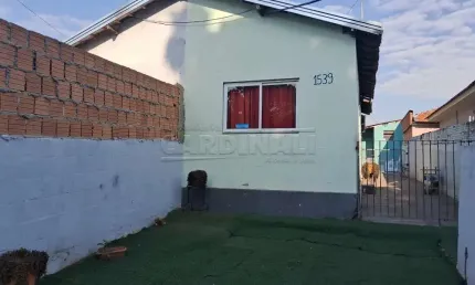 Casa com 2 quartos à venda na Rua Armando De Salles Oliveira, Casa Geminada, 1539, Centro, Araraquara