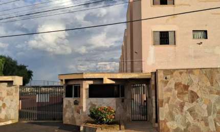 Apartamento com 2 quartos para alugar na Rua Nhonhô Magalhães, Bloco 01, 25, Vila Xavier (Vila Xavier), Araraquara