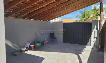 Casa com 3 quartos para alugar na Avenida Orlando da Valle, 380, Cidade Jardim, Araraquara