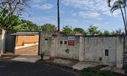 Casa com 3 quartos à venda na Avenida Antonio Rodrigues, 91, Campos Ville, Araraquara