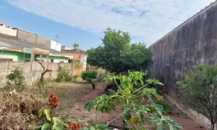 Terreno à venda na Rua Gastão Vieira, 838, Parque Santa Felícia Jardim, São Carlos