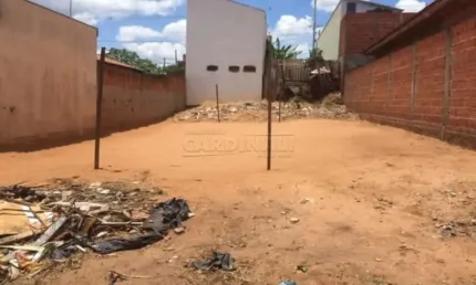 Terreno à venda na Rua Augusto Spaziani, S/n, Cidade Aracy, São Carlos