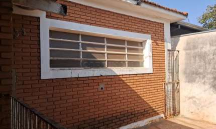 Casa com 3 quartos à venda na Avenida Cônego Jeronymo Cesar, 1033, Centro, Araraquara
