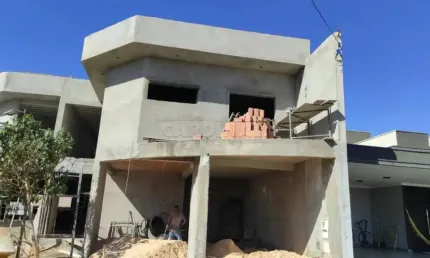 Casa/sobrado em condomínio fechado em São Carlos - SP