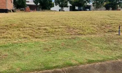 Terreno em condomínio fechado à venda na Rua Jean Piaget, 333, Condomínio Aquarela, São Carlos