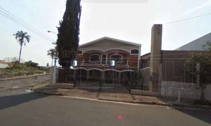 casa com 3 dormitórios sendo 2 suítes no Cidade Jardim
