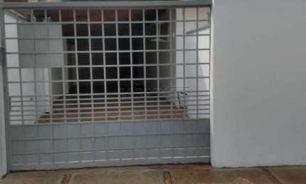 Casa com 3 quartos à venda na Rua Japão, 218, Vila José Bonifácio, Araraquara