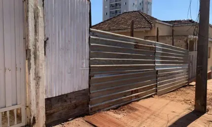 Terreno à venda na Rua Alípio Benedito, 57, Jardim São Carlos, São Carlos