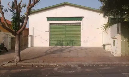 Casa com 2 quartos à venda na Rua Dos Libanezes, Casa E Salão Comercial, 1690, Vila Nossa Senhora do Carmo, Araraquara