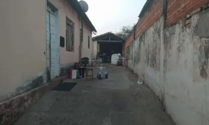 Casa com 2 quartos à venda na Avenida Doutor Leite De Moraes, 425, 419, Vila Xavier (Vila Xavier), Araraquara