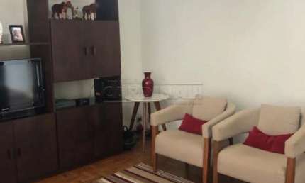 Casa com 3 quartos para alugar na R. Major José Inácio, Esquina, 79, Centro, Ibaté
