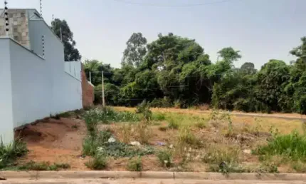 Terreno Plano à Venda - 200m² no Residencial Jequitibá II - R$115.000,00 - Financiamento Disponível