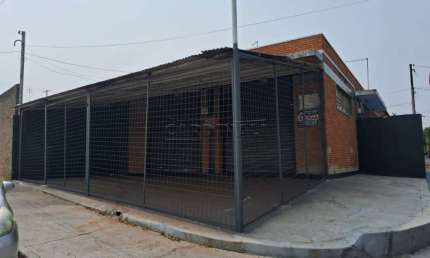 Oportunidade  salão de esquina  amplo  próximo  de comércio