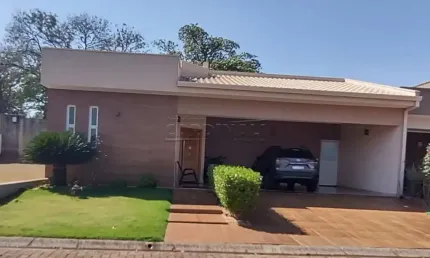 Excelente oportunidade em condomínio fechado com portaria 24 horas