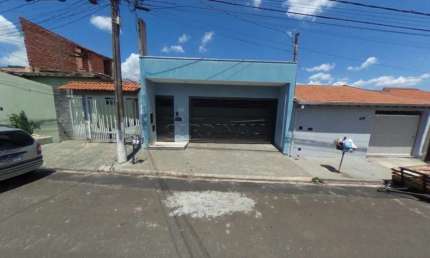 Imóvel em uma ótima localização, seguro e faltando detalhes apenas para mudarem no imovel.
