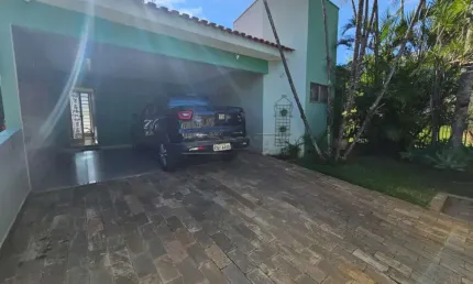 Casa com 3 quartos à venda na Rua Irmã Maria São Félix, 468, Jardim Cardinalli, São Carlos