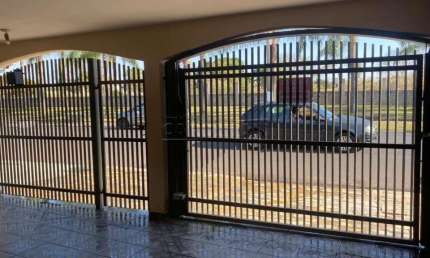 Casa à Venda no Encanto do Planalto ? 2 Quartos, 2 Vagas, Ar-Condicionado ? R$340.000,00