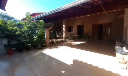 Casa com 3 quartos à venda na Rua Oziel De Camargo Lima, 85, Jardim Acapulco, São Carlos