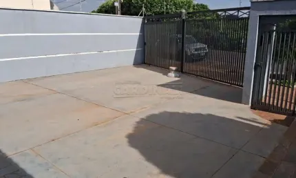 Casa com 4 quartos à venda na Avenida Antonio Baptistini, 770, Jardim Santa Lúcia, Araraquara