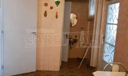 Casa sobrado com 2 dormitórios e 1 suíte no Centro próxima ao Hospital Santa Casa em São Carlos